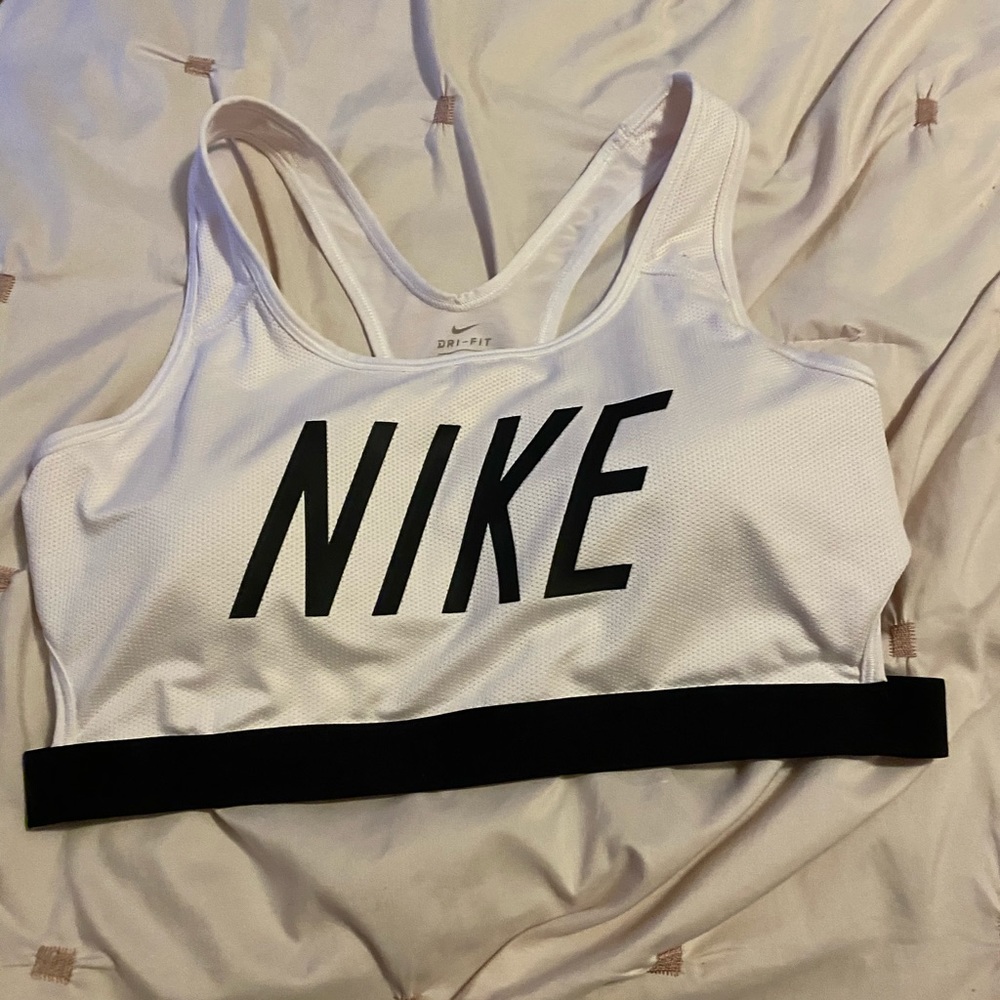 NIKE Dri-Fit Sports Bra